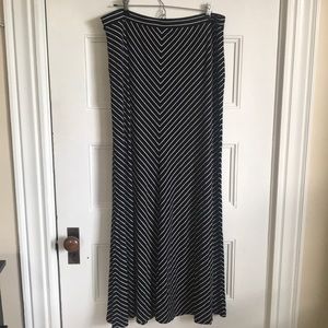 Ann Taylor Black & White Striped Long Skirt Sz L